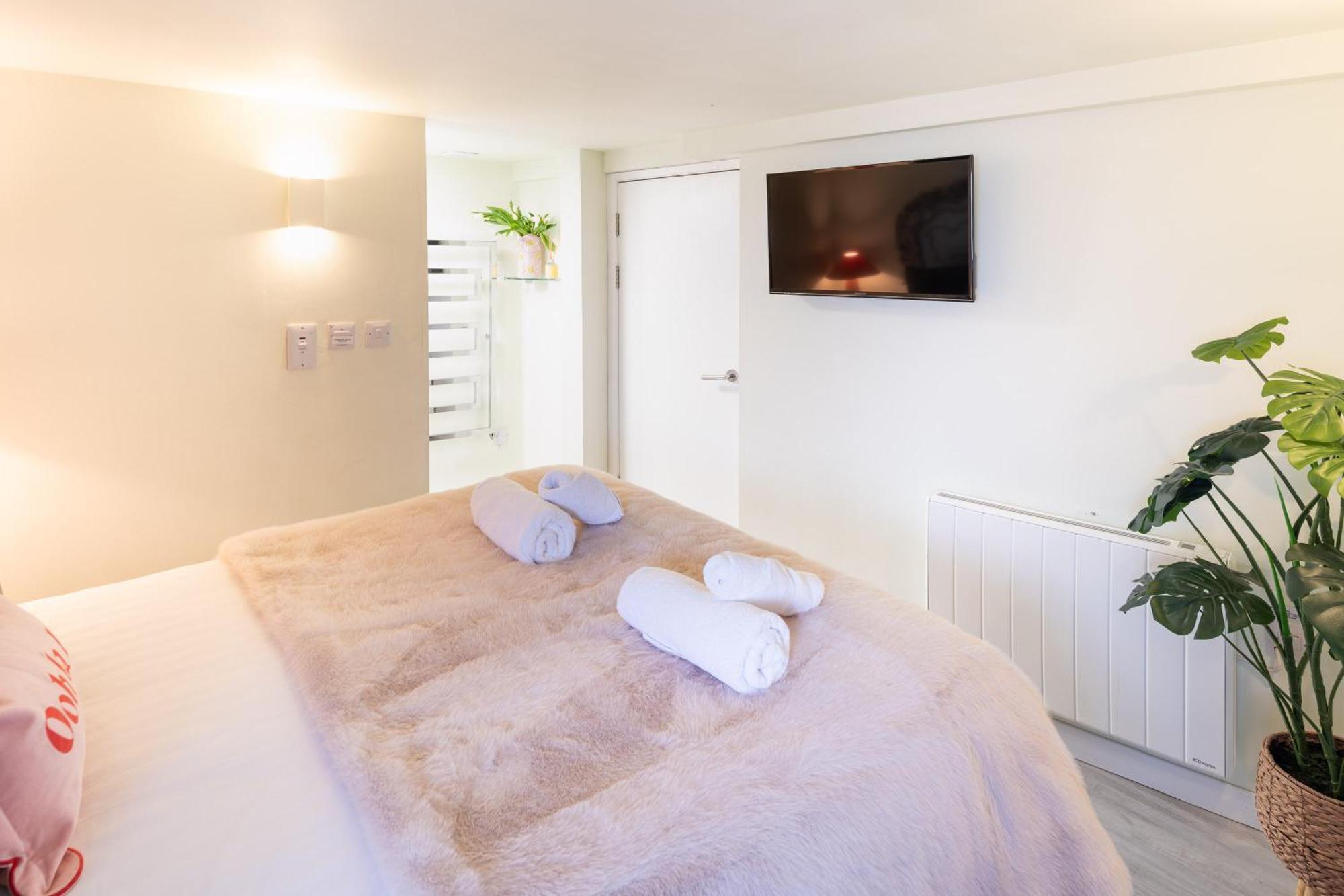 Gorgeous Boutique Flat Sleeps 2 In Lyme Regis Villa Dış mekan fotoğraf
